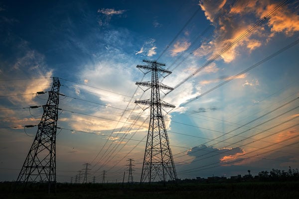 Pylon_600_iStock-492069754-1 (opens in new window)